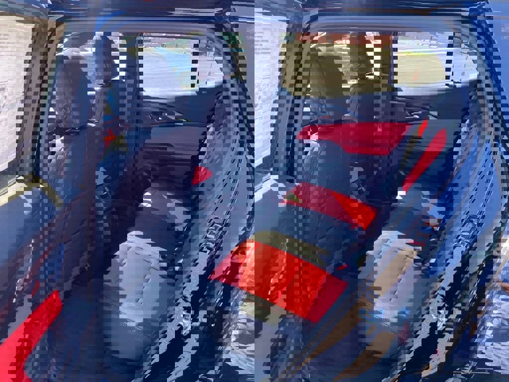 New 2025 Chevrolet Equinox EV RS w/ Convenience Package II image 22