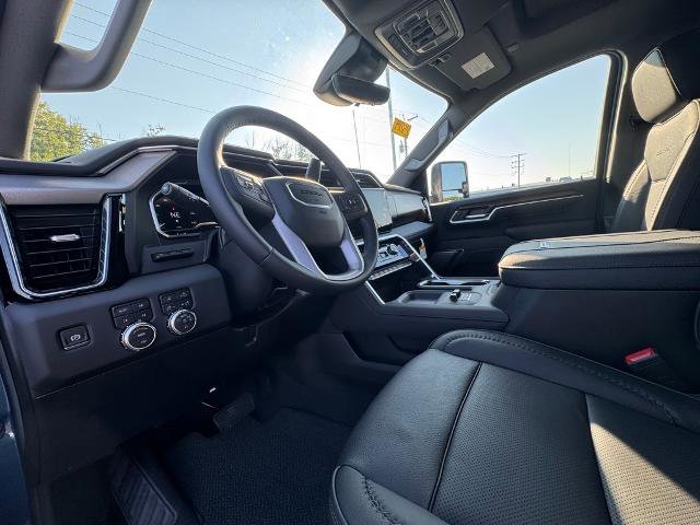 New 2025 GMC Sierra 2500 Denali w/ Denali Reserve Package image 16