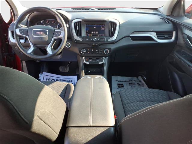 Used 2023 GMC Terrain SLE w/ LPO, Floor Liner Package FWD image 32