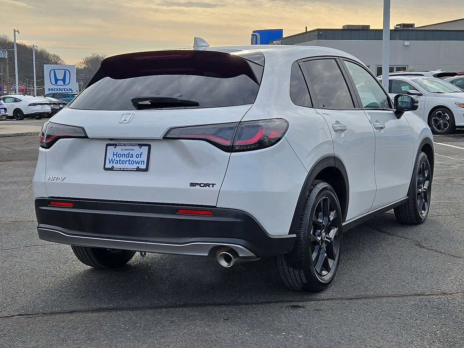Used 2025 Honda HR-V Sport image 5