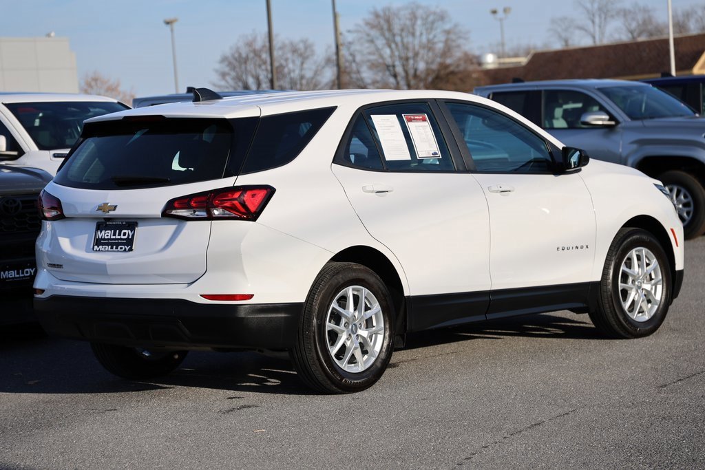 Used 2024 Chevrolet Equinox LS image 4