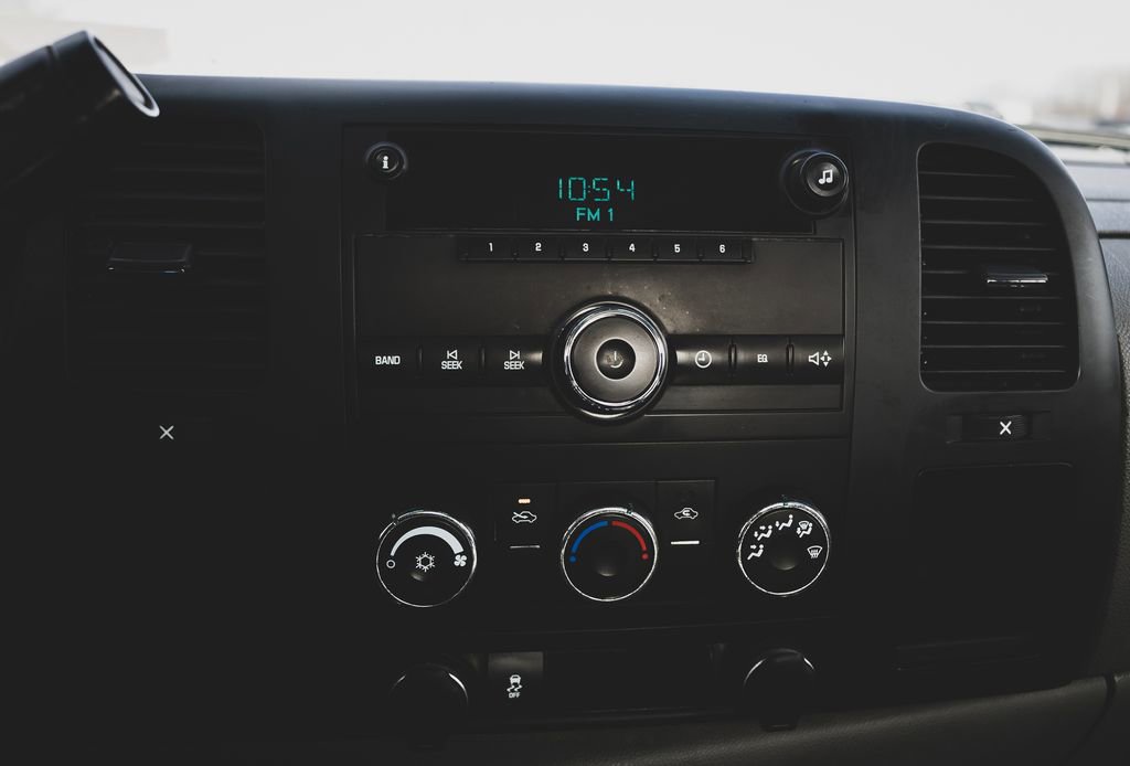 Used 2013 Chevrolet Silverado 1500 W/T image 4