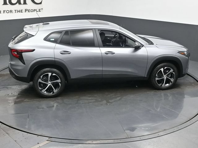 New 2026 Chevrolet Trax RS w/ Sunroof Package FWD image 17