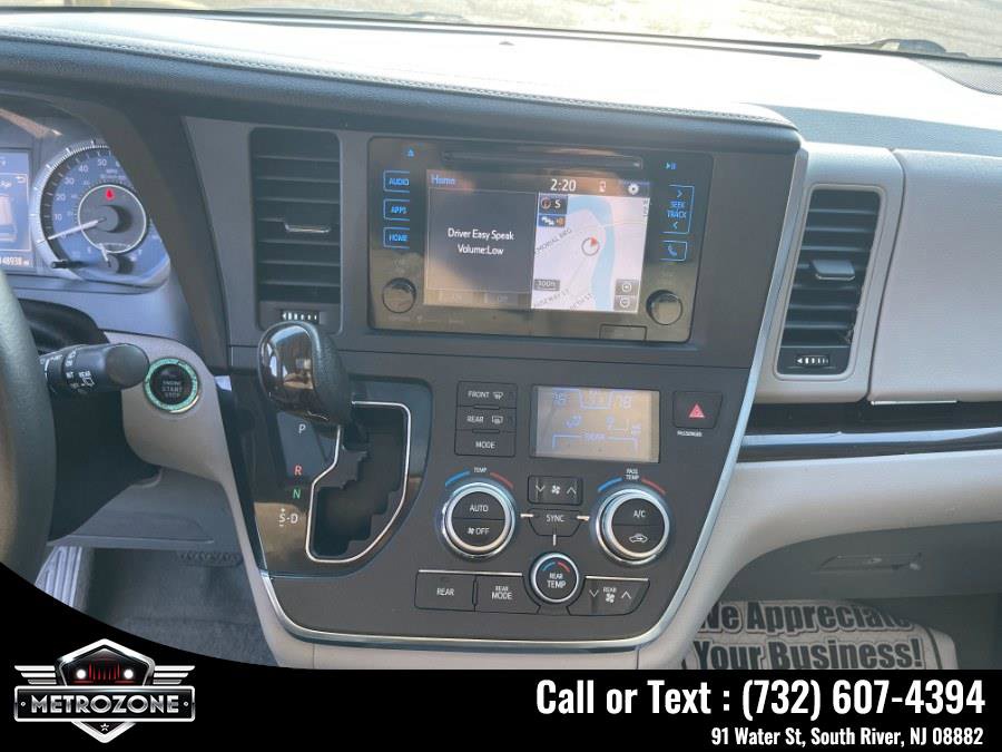 Used 2016 Toyota Sienna AWD image 26
