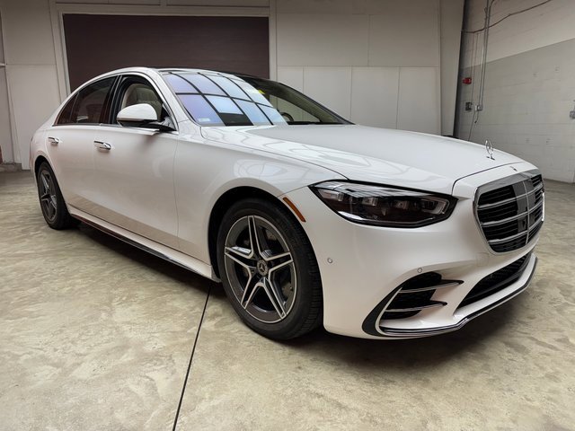 Used 2025 Mercedes-Benz S 580e S 580e image 7