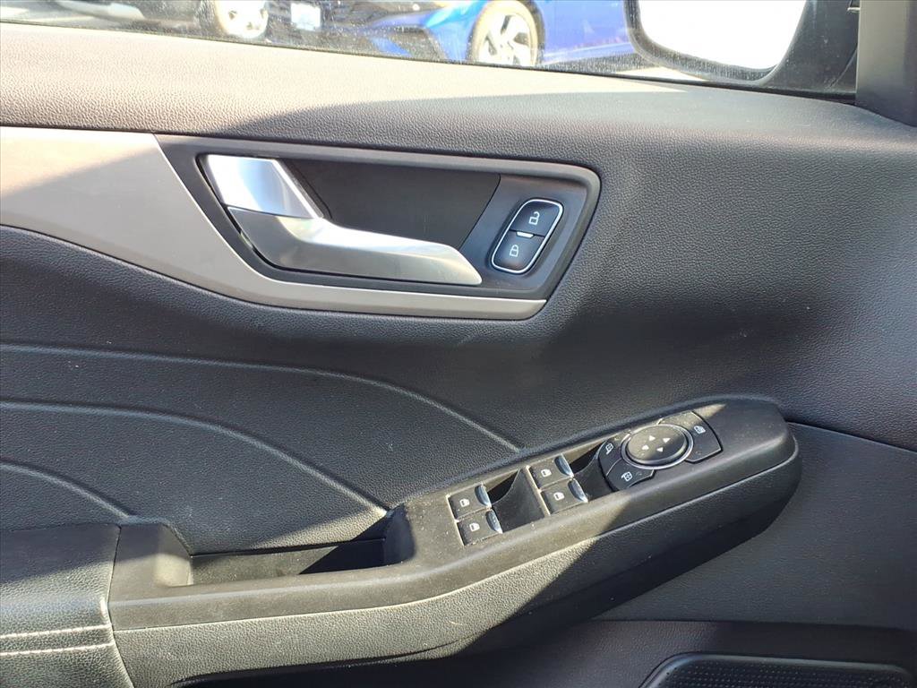Used 2021 Ford Escape SE w/ Convenience Package image 25
