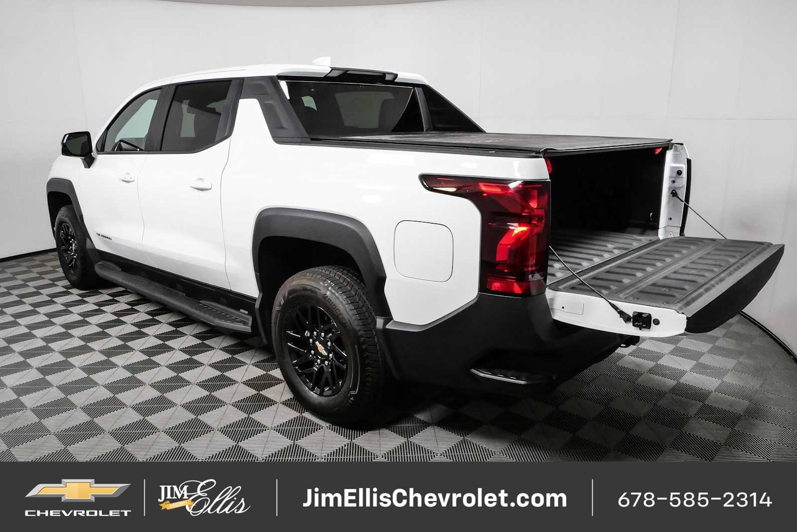 New 2024 Chevrolet Silverado EV W/T AWD/4WD image 31