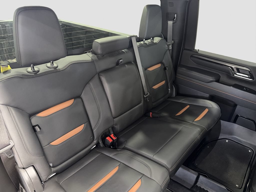 Used 2025 GMC Sierra 2500 AT4 AWD/4WD image 17