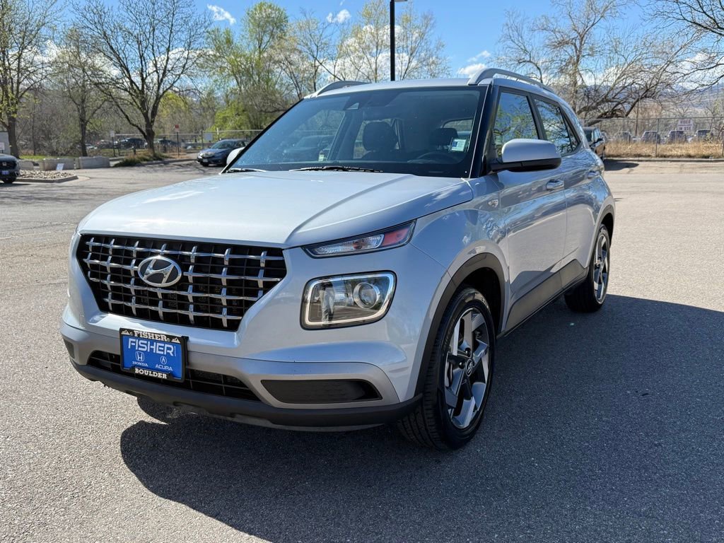 Used 2021 Hyundai Venue SEL FWD image 8