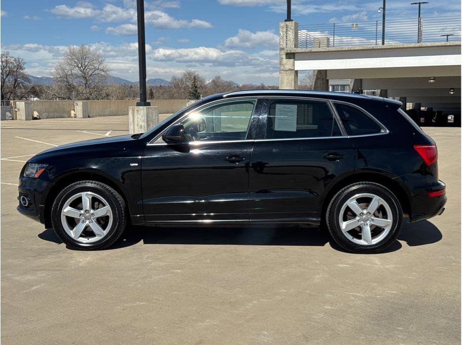 Used 2011 Audi Q5 3.2 Premium Plus w/ Audi MMI Navigation Plus Pkg image 4