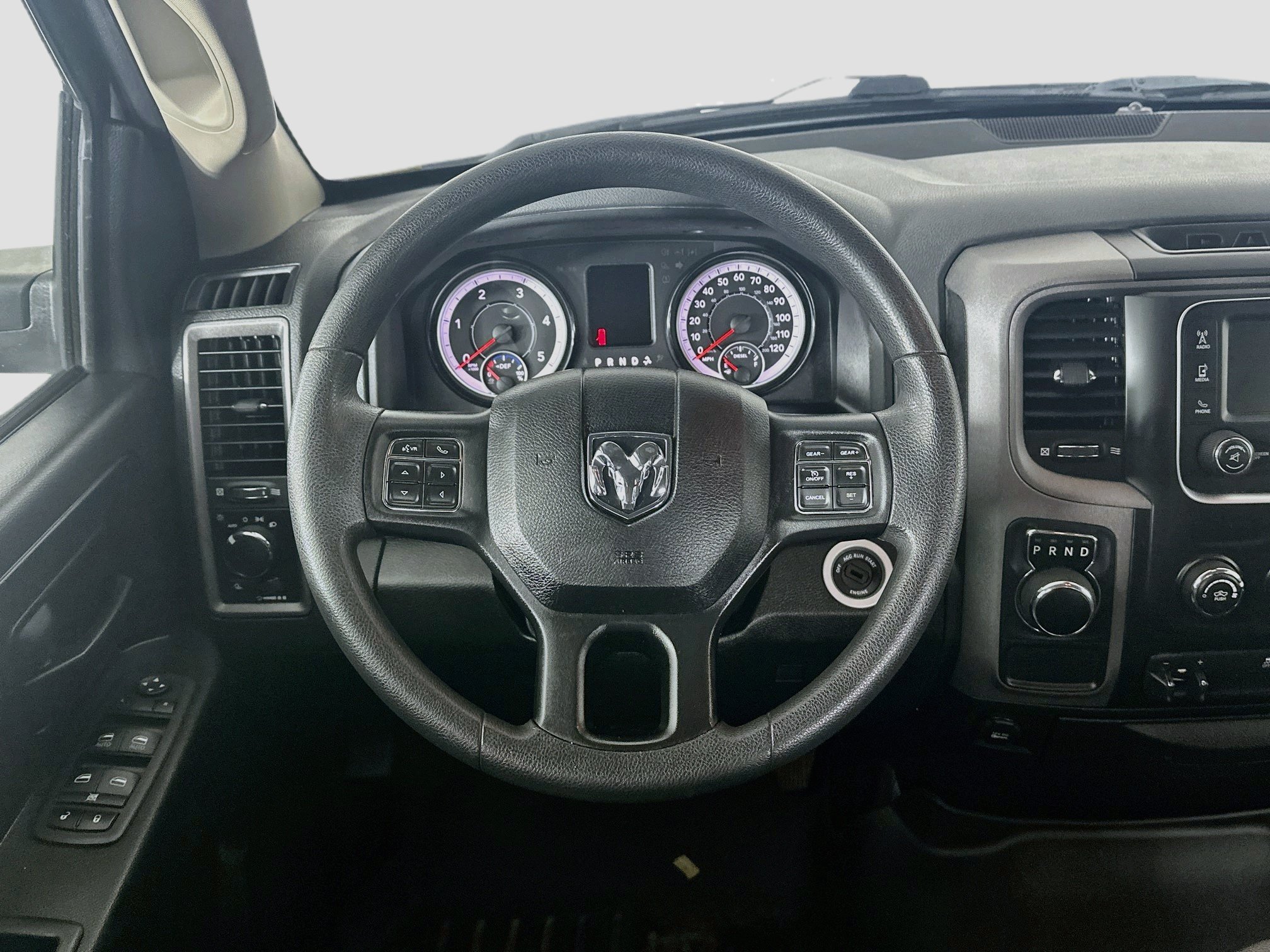 Used 2019 RAM 1500 Tradesman w/ Chrome Appearance Group RWD image 17