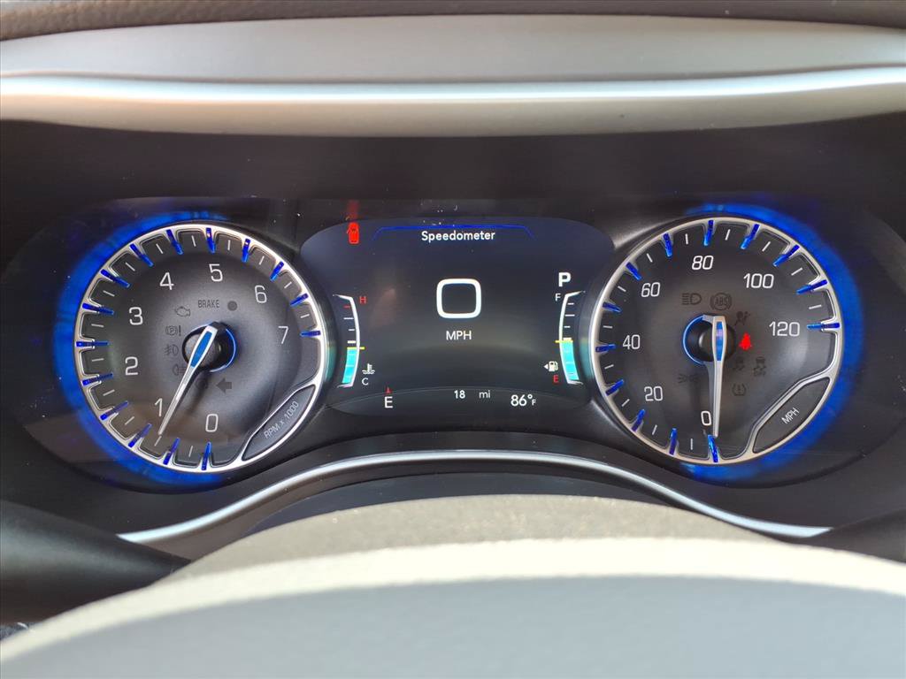 New 2027 Chrysler Pacifica Select FWD image 26