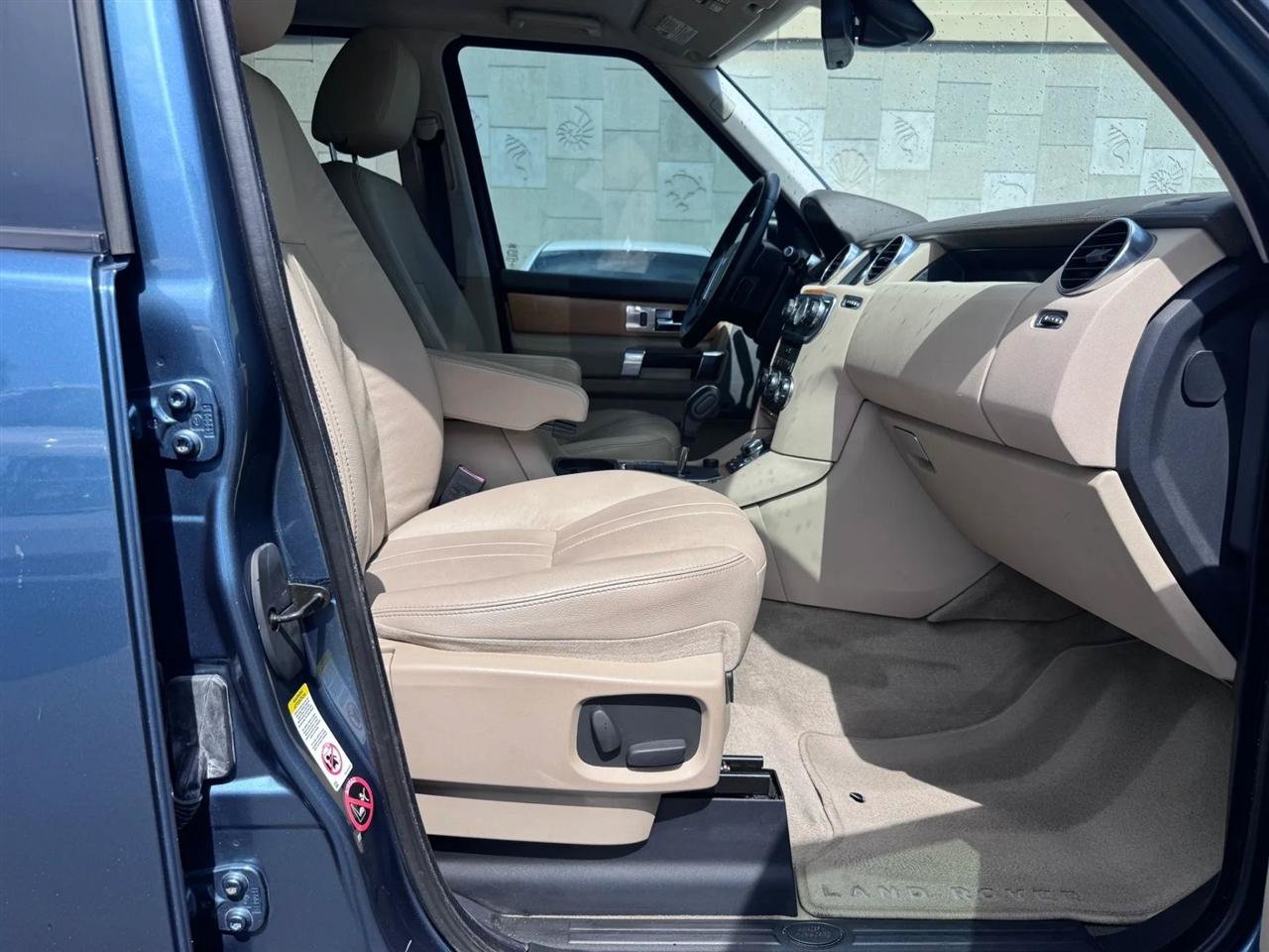 Used 2012 Land Rover LR4 AWD/4WD image 44