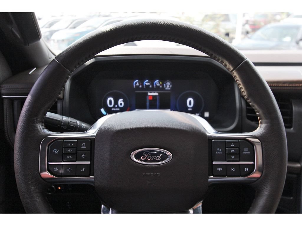 Used 2024 Ford Expedition Max King Ranch RWD image 15