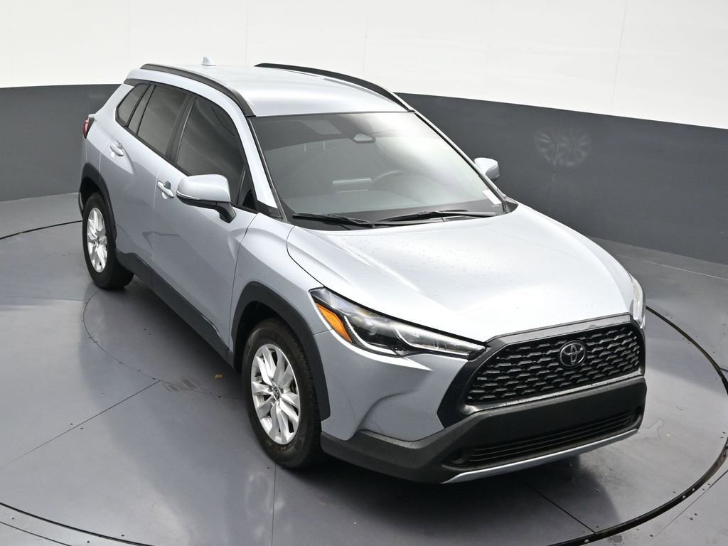 Used 2023 Toyota Corolla Cross LE FWD image 21