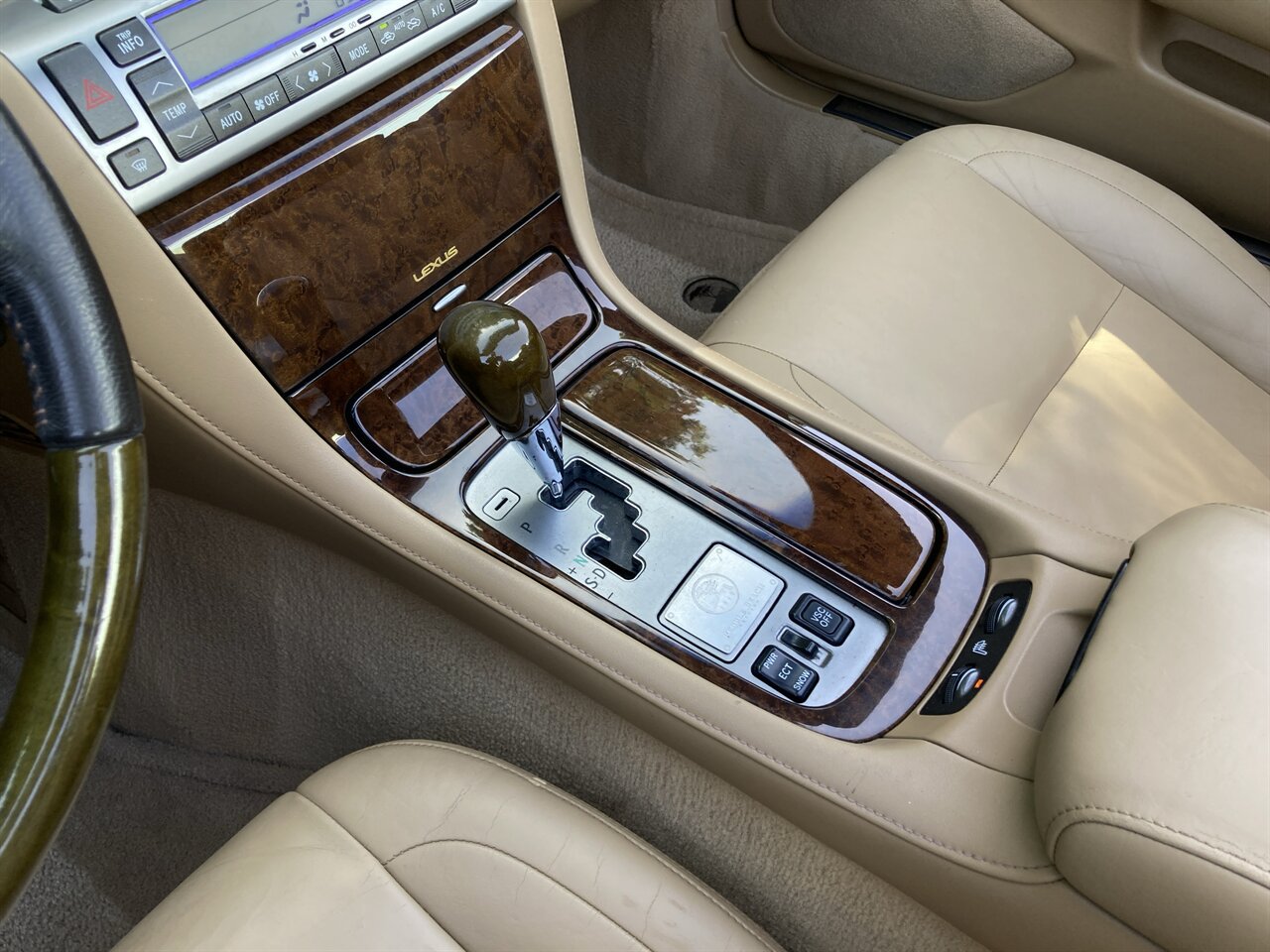 Used 2006 Lexus SC 430 Convertible RWD image 29