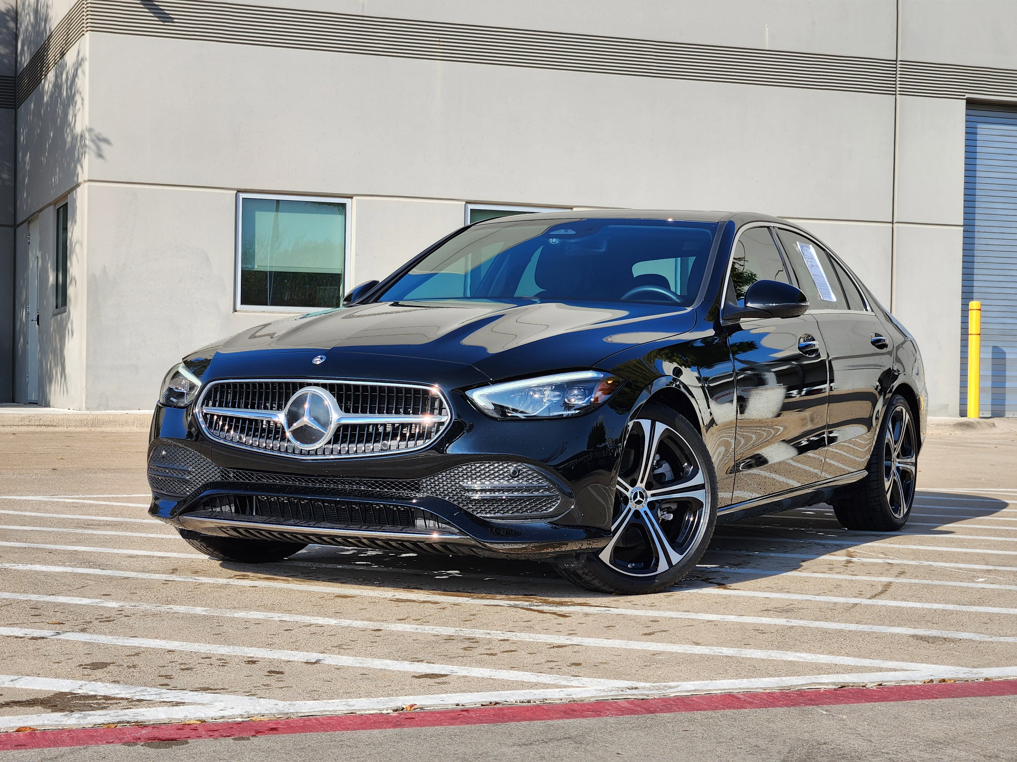 Used 2025 Mercedes-Benz C 300 Sedan image 2