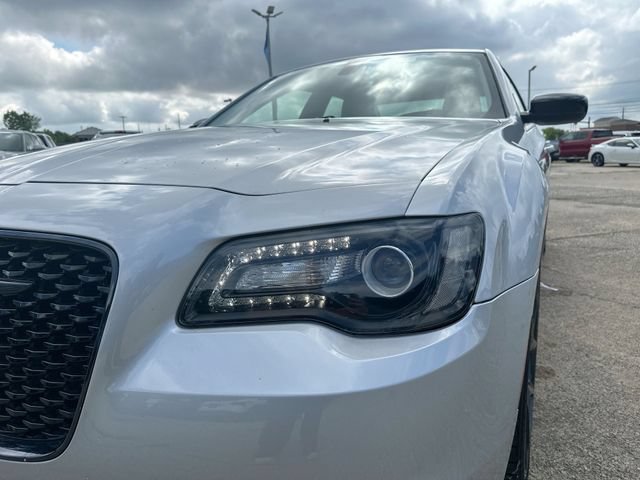 Used 2023 Chrysler 300 Touring w/ Sport Appearance Package RWD image 48
