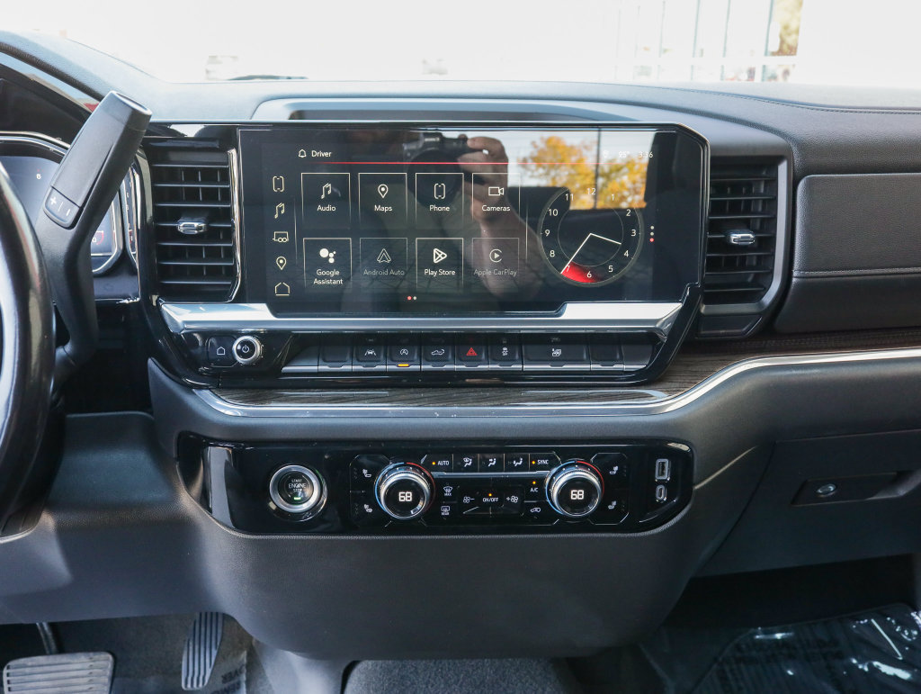 Used 2022 GMC Sierra 1500 Elevation AWD/4WD image 18