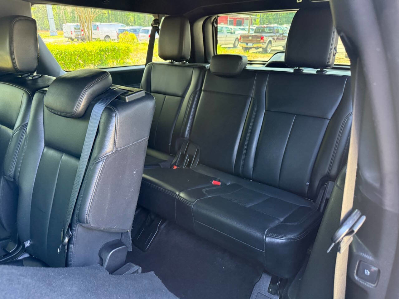 Used 2019 Ford Expedition Max XLT w/ Equipment Group 202A image 18