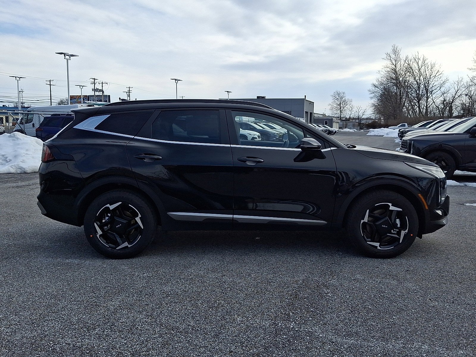 New 2026 Kia Sportage EX image 4