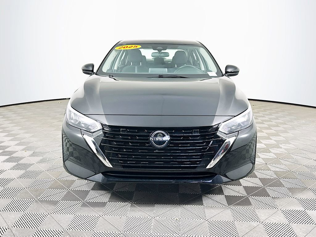 Used 2025 Nissan Sentra SV image 4