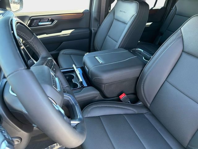 New 2026 GMC Yukon XL Denali w/ Denali Reserve Package image 21