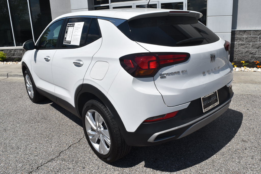 Used 2025 Buick Encore GX Preferred AWD/4WD image 5