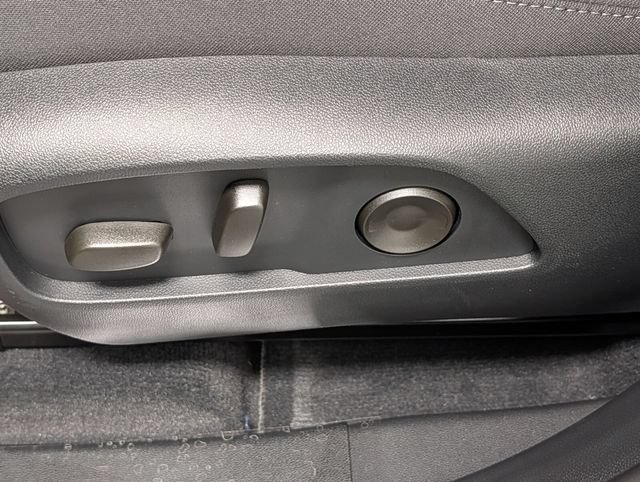 New 2027 Chevrolet Equinox LT w/ Convenience Package II AWD/4WD image 9