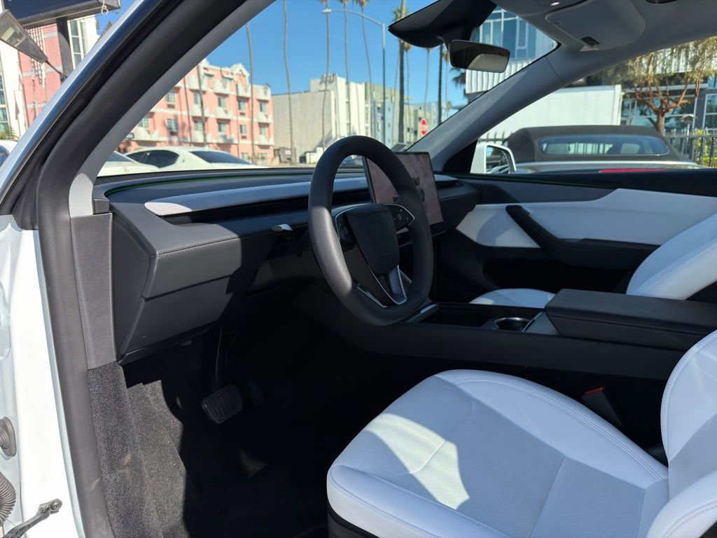 Used 2026 Tesla Model Y Long Range image 16