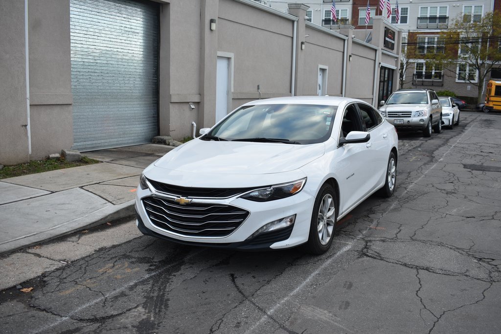 Used 2024 Chevrolet Malibu LT image 2