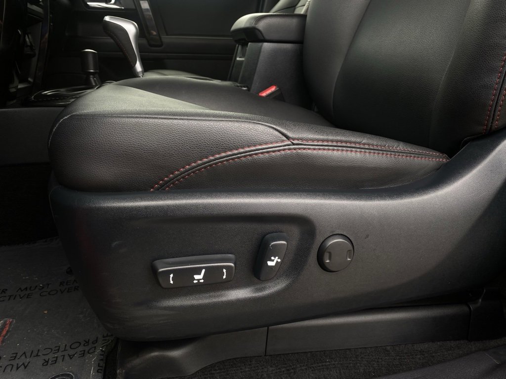 Used 2024 Toyota 4Runner TRD Off-Road Premium image 11