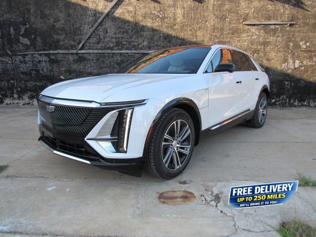 New 2025 Cadillac Lyriq Luxury