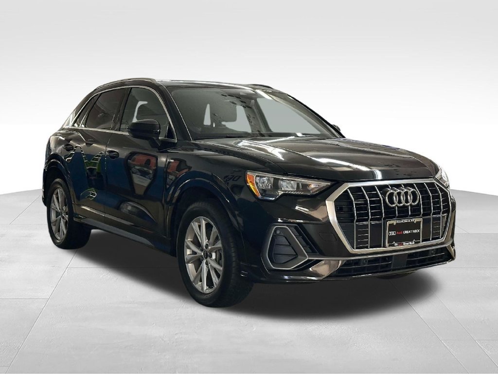 Used 2022 Audi Q3 2.0T Premium w/ Convenience Package AWD/4WD image 8