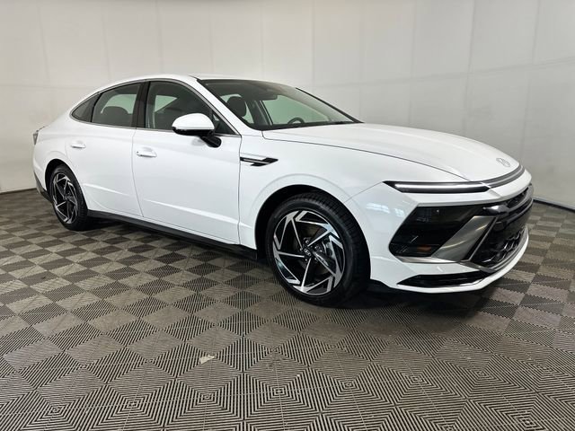 Certified 2026 Hyundai Sonata SEL image 2