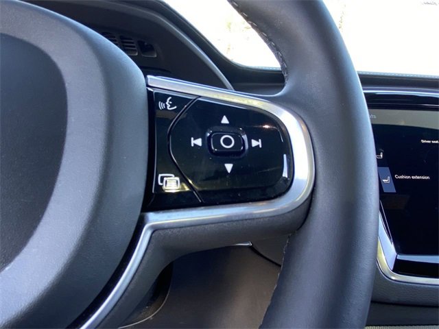 Used 2022 Volvo XC90 T8 R-Design w/ Advanced Package image 24