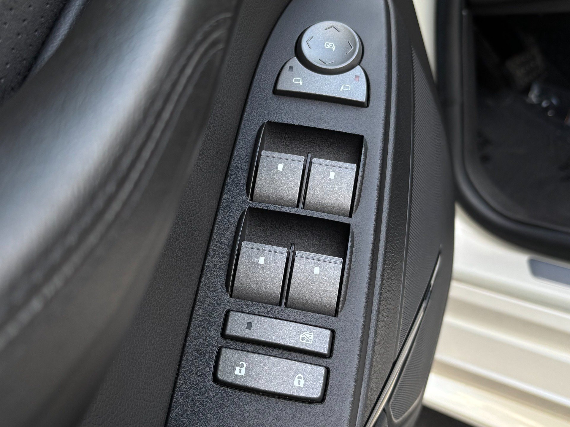 Used 2011 Cadillac CTS V RWD image 41
