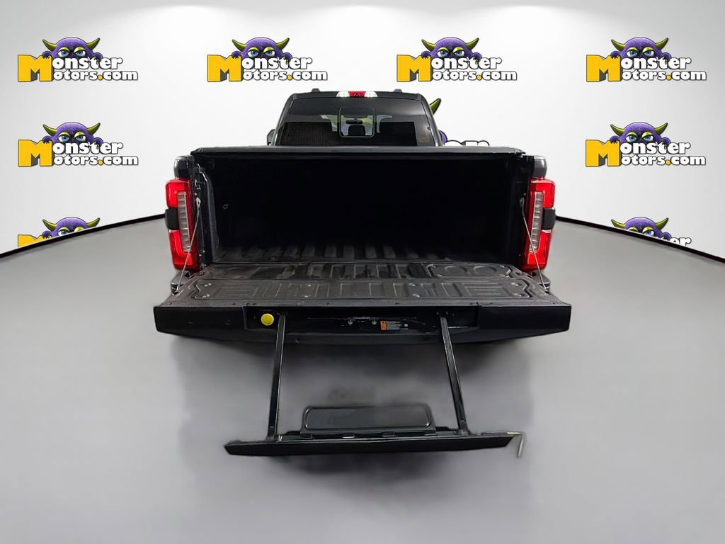 Used 2023 Ford F350 King Ranch w/ FX4 Off-Road Package image 27