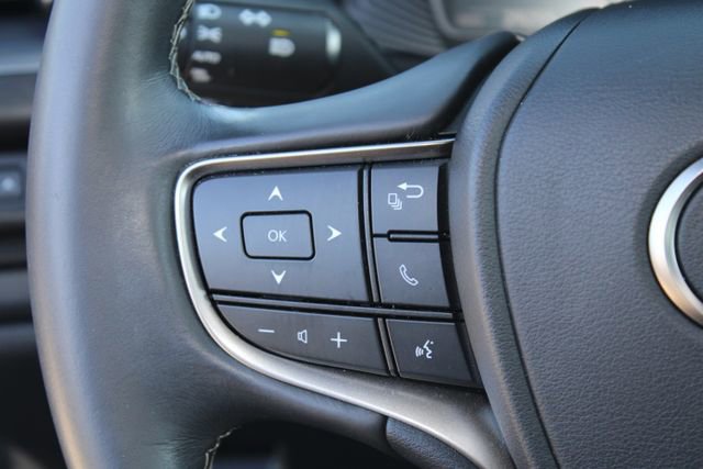 Certified 2020 Lexus UX 200 w/ Accessory Package 2 image 18