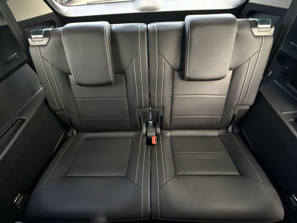 Used 2023 Volkswagen Atlas SEL AWD/4WD image 25