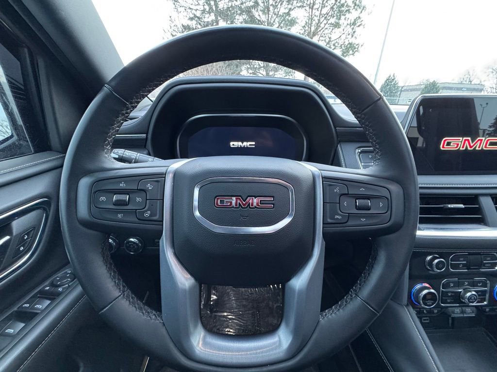 Used 2023 GMC Yukon SLT image 17