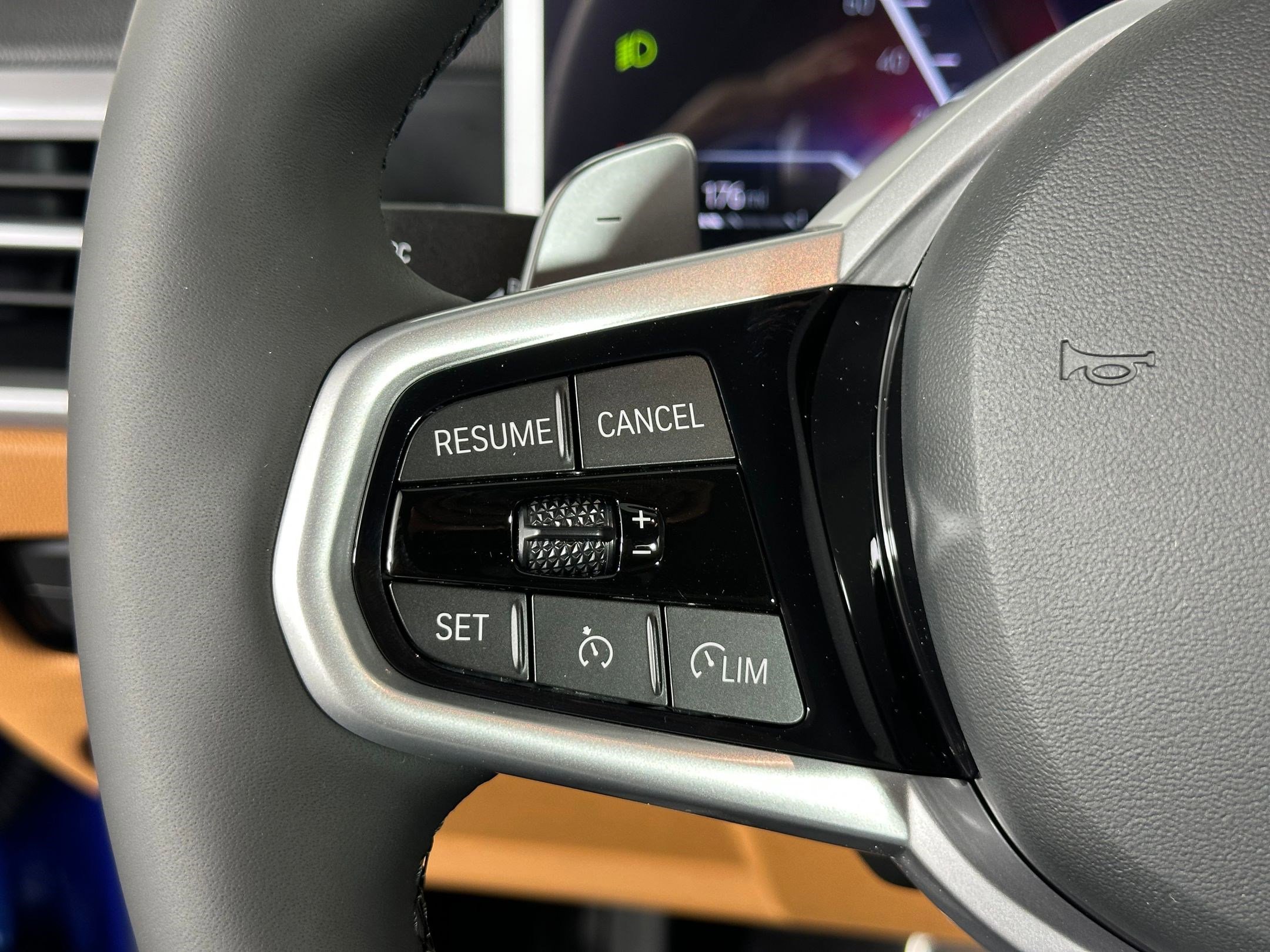 Used 2026 BMW 330i Sedan w/ M Sport Package image 14