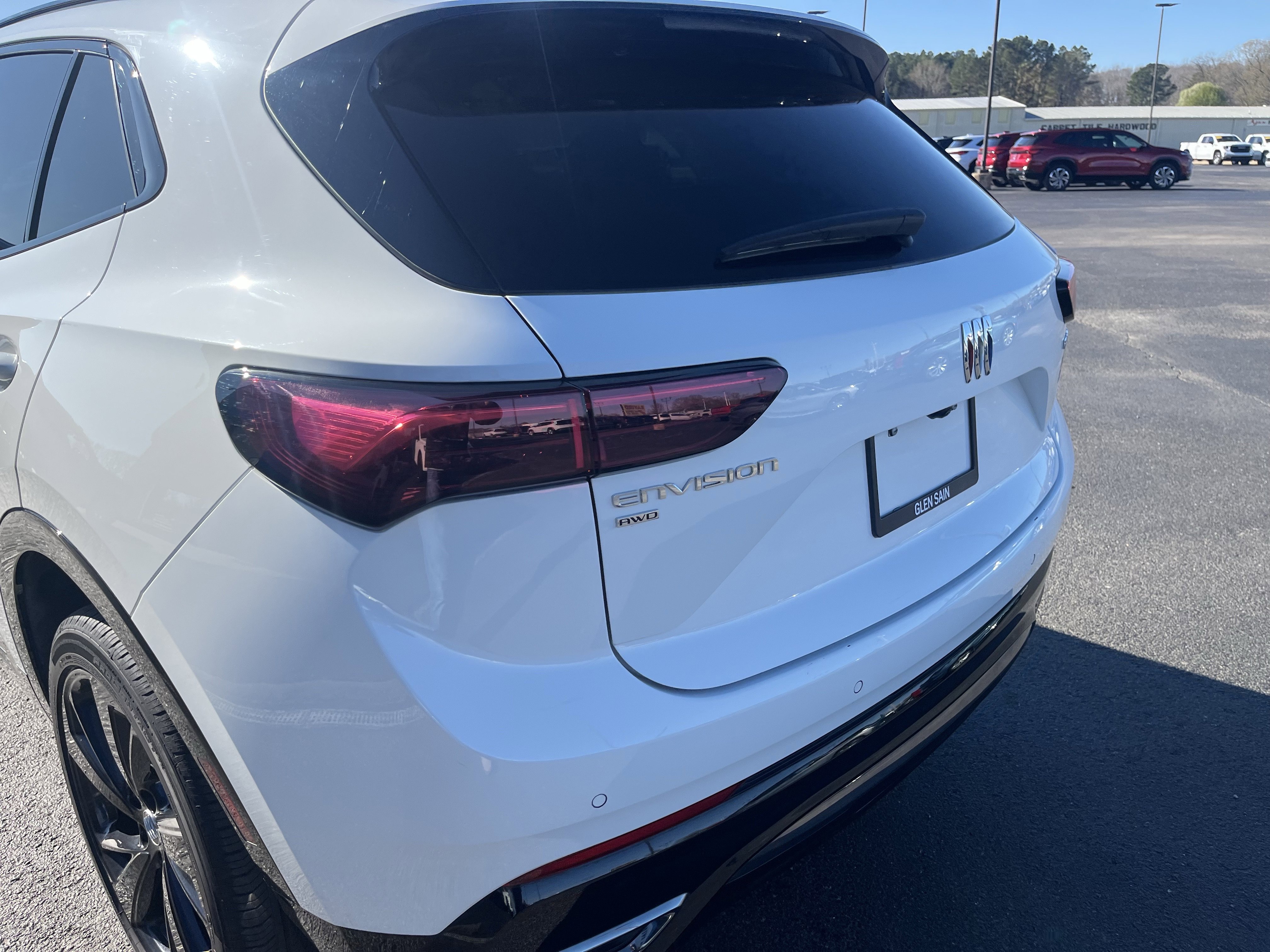 Used 2025 Buick Envision Sport Touring image 3