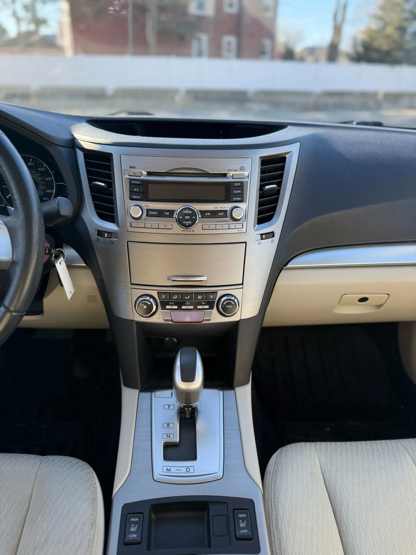 Used 2010 Subaru Legacy 2.5i Premium image 15