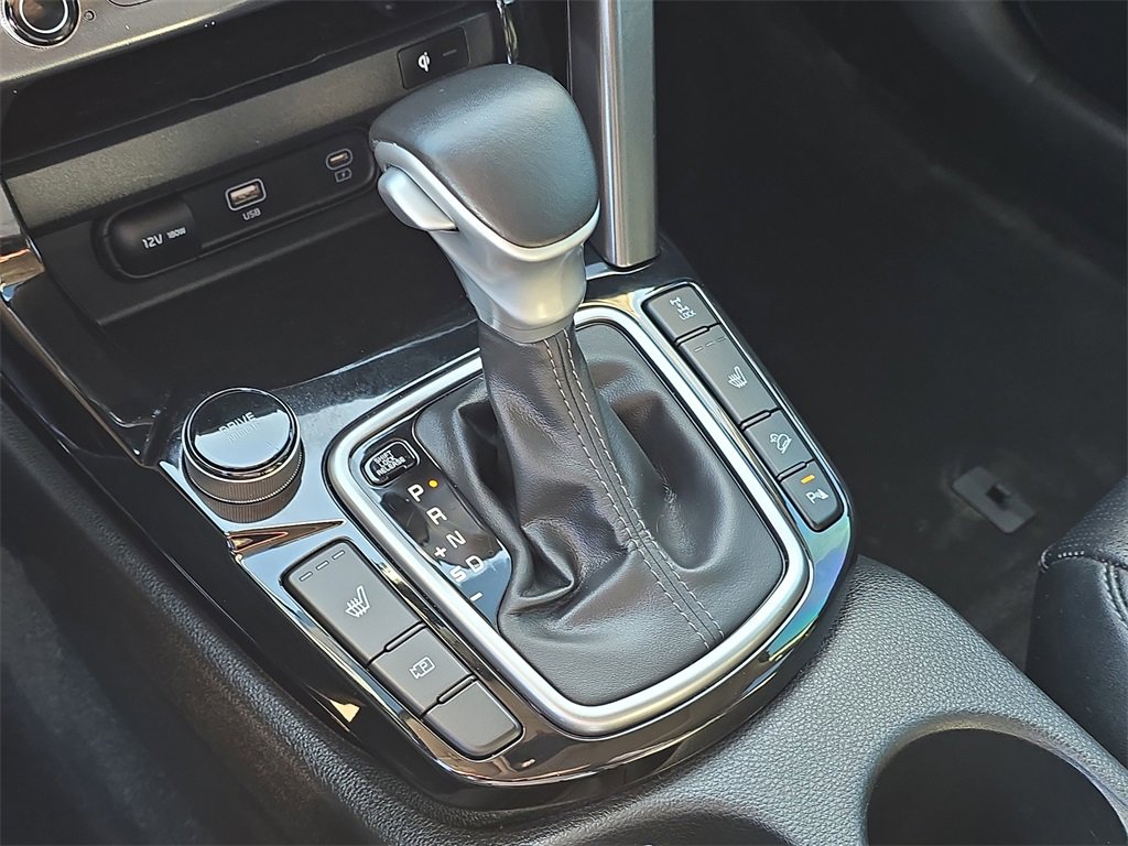 Certified 2025 Kia Seltos EX w/ EX Sunroof Package image 30