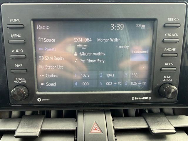 Used 2020 Toyota RAV4 LE image 19