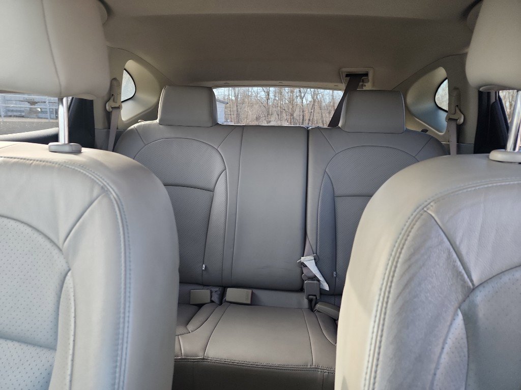 Used 2011 Nissan Rogue SV w/ SL Pkg image 12