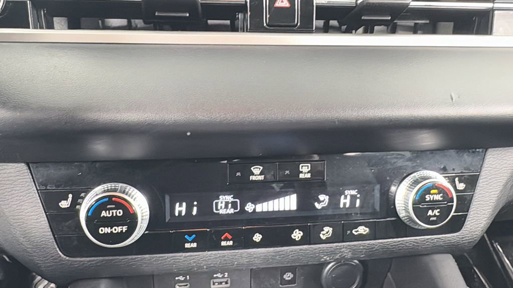 Used 2022 Mitsubishi Outlander SEL image 28