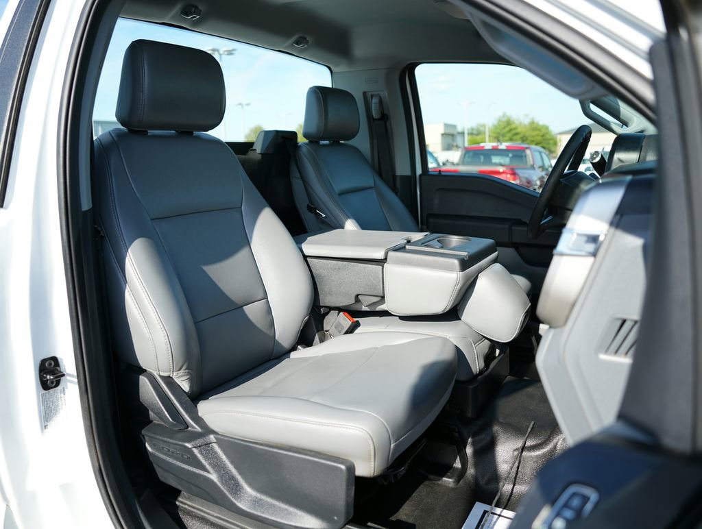 Used 2024 Ford F350 XL w/ Snow Plow/Camper Package image 20