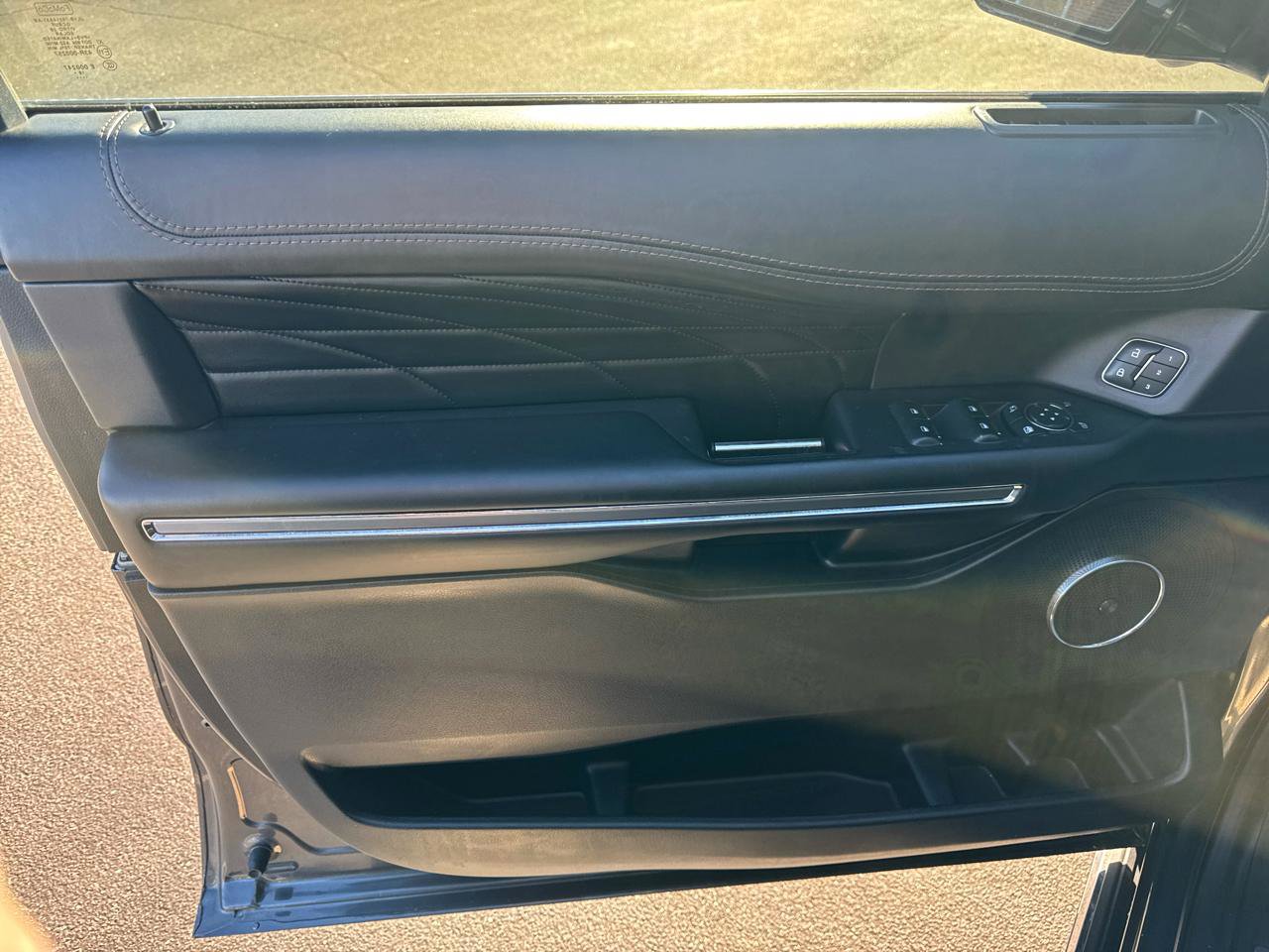 Used 2020 Ford Expedition Max Platinum image 26